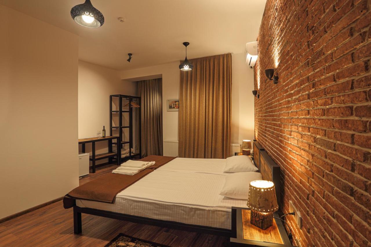 Winehouse Old Qvevri Apartments Tbilisi Exterior photo