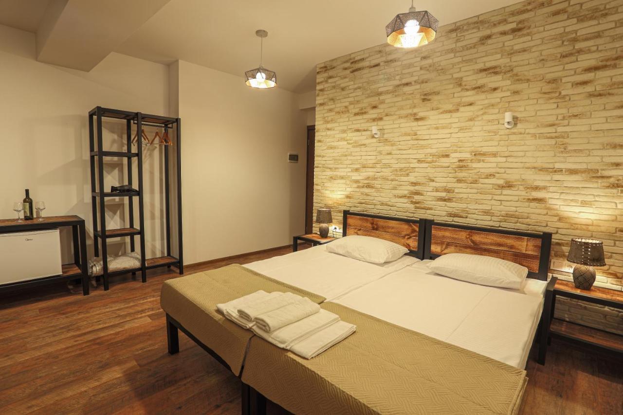 Winehouse Old Qvevri Apartments Tbilisi Exterior photo